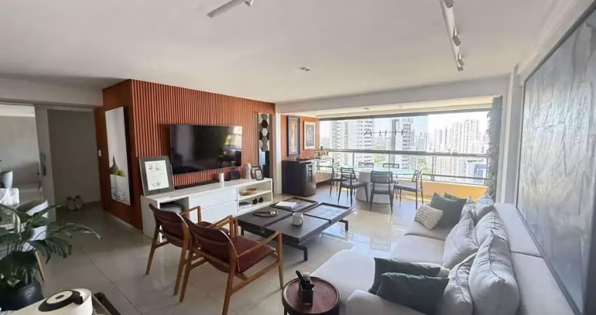 Apartamento à venda com 147,50 m², 04 quartos, sendo 02 suítes, 02 vagas em Boa Viagem, Recife-PE. Ed. Villa das Palmeiras