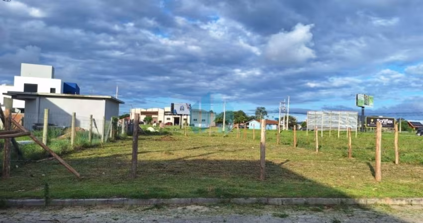 Ótimo Terreno Localizado no Loteamento Lagoa Encantada, a 3 km da Praia da Barra e 6 km da Praia Central!