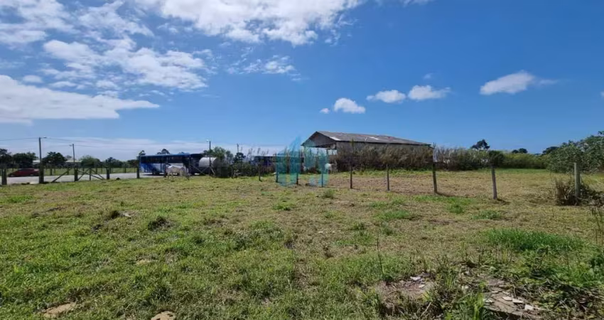 Ótimo terreno localizado no bairro encantada, em garopaba, a 50 m da sc 434!