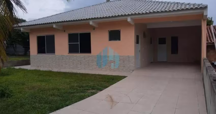 Ótima oportunidade em Areias de Macacu, Casa Próxima as Dunas do Siriú, a 5 minutos do Centro de Garopaba!