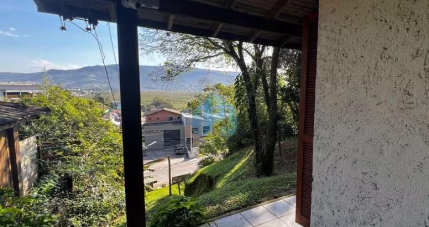 Casa em Amplo Terreno, Palhocinha | Garopaba - SC