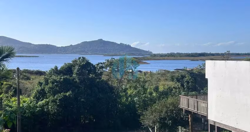 Casa com Linda Vista p/ Lagoa, Encantada | Garopaba - SC