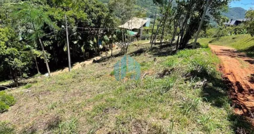 Amplo terreno a poucos minutos do centro da cidade, próximo às dunas e cachoeira, macacu | garopaba - sc
