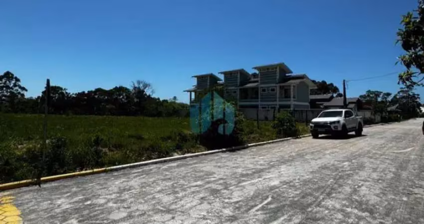 Terreno pronto p/ construir, a 900 m da surfland, grama | garopaba - sc