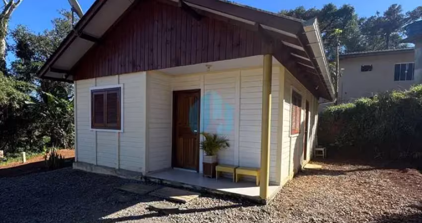 Casa a 2 km da praia da gamboa, amplo terreno, ribeirão | paulo lopes - sc