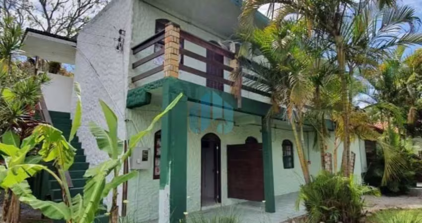 Bela pousada a poucos minutos do centro e belas praias da região, ferrugem | garopaba - sc