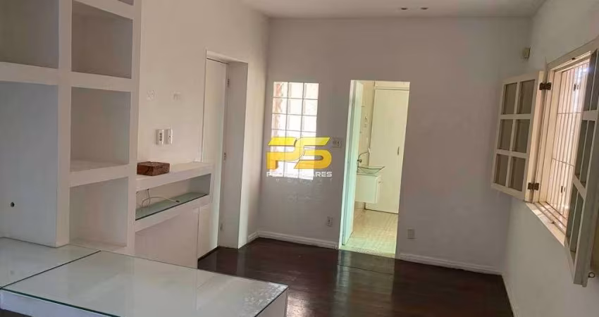 Casa 12x30 com 03 Quartos em Belo Horizonte para venda por 950.000,00 e locação por 5.000,00 mensal