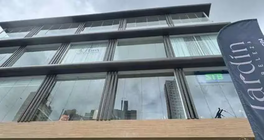 Casa comercial com 1 sala para alugar no Manaíra, João Pessoa 