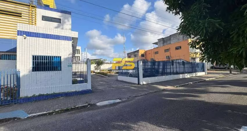 Casa comercial com 15 salas para alugar na Avenida Tabajaras, s/n, Centro, João Pessoa