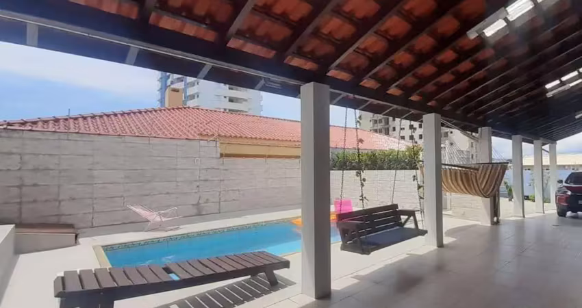 Casa com 3 quartos à venda no Barreiros, São José 
