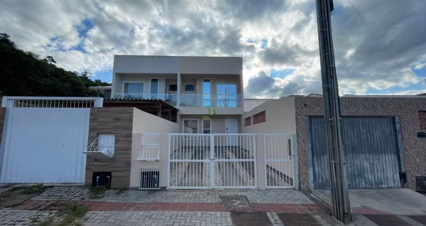 CASA GEMINADA DE 2 QUARTOS PARA ALUGAR NA PALHOÇA