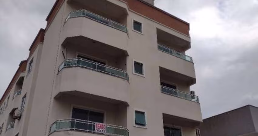 APARTAMENTO COM 2 QUARTOS COM GARAGEM EM AREIAS