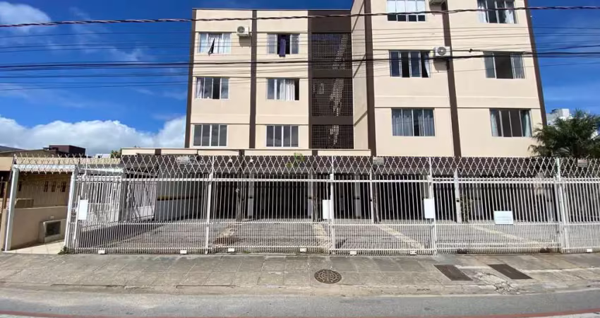 Apartamento com 3 quartos para alugar no Barreiros, São José 