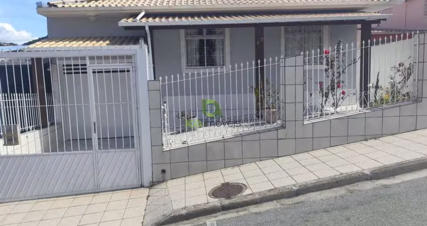 Imperdível casa com 3 quartos no bairro bela vista em são josé-sc: 1 sala, 2 banheiros, 1 vaga de garagem! venha conferir!