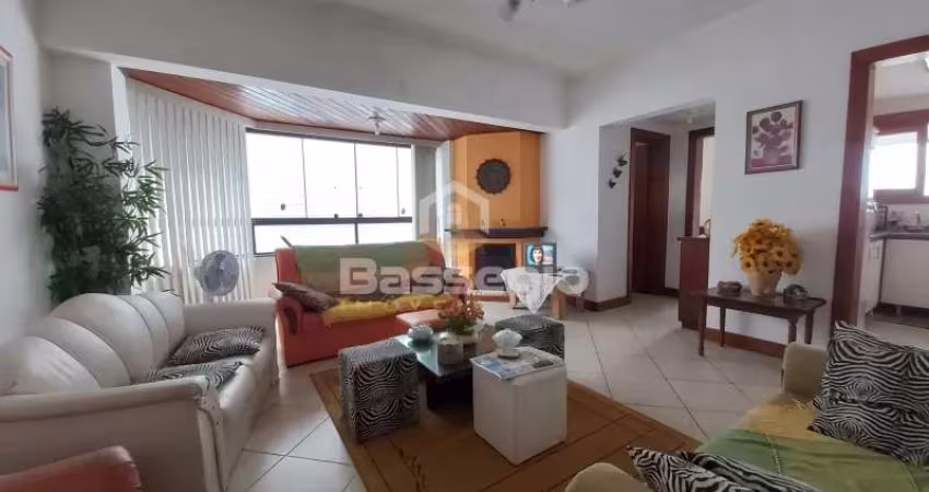 Tramandaí - Cobertura no Centro com quatro dormitórios