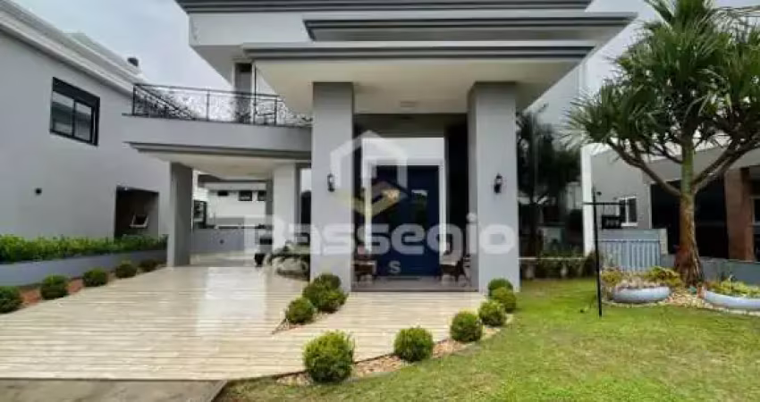 SOBRADO NO CONDOMINIO MARITIMO MOBILIADO E DECORADO