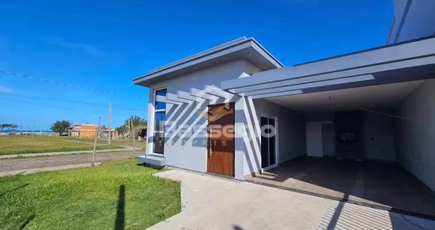 CASA NOVA A 100 METROS DA BEIRA MAR NO JARDIM DO EDEN