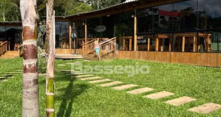 EXCELENTE PONTO COMERCIAL NO MORRO DA BORRUSIA