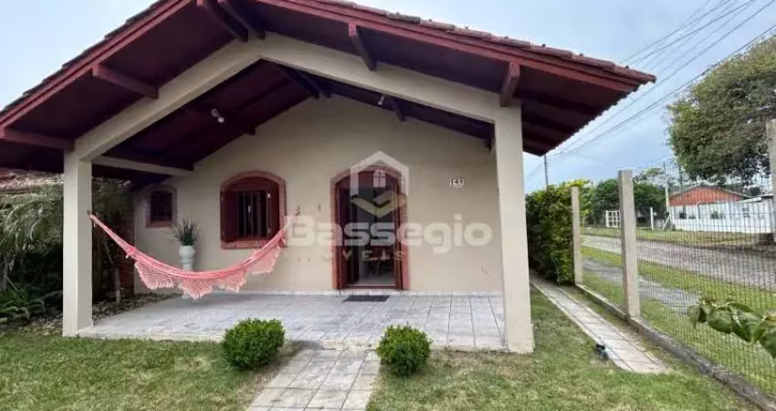 Casa com 3 quartos à venda na rua NH esq . santa cruz nº141, 141, Centro, Imbé