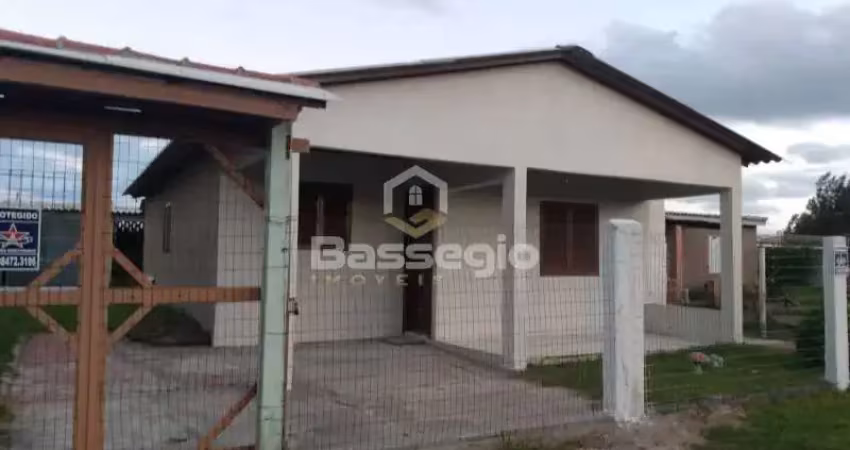 Casa com 2 quartos à venda na Hortência, 764, Costa do Sol, Cidreira