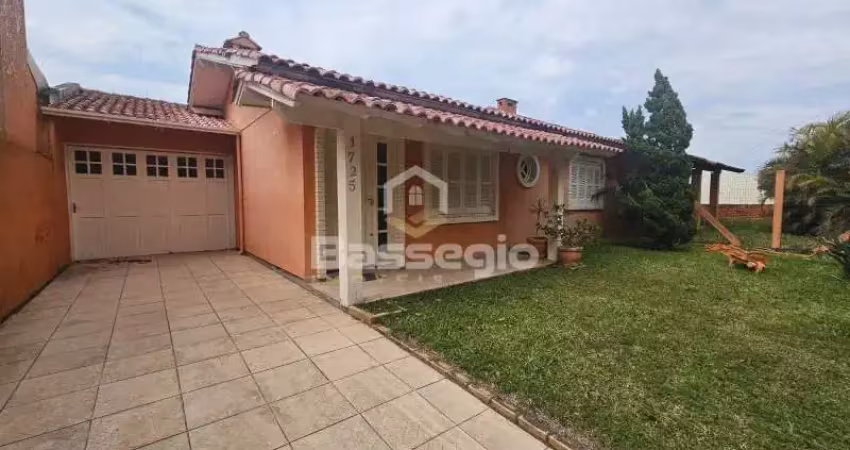 Casa com 3 quartos à venda na Rua Getúlio Vargas, 1725, Centro, Imbé