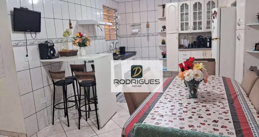 Sobrado à venda, 125 m² por R$ 689.900 - Vila São Vicente - Diadema/SP