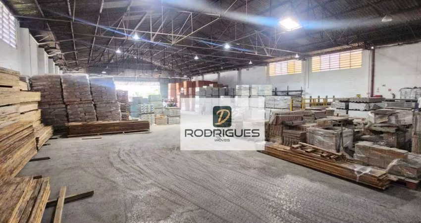 Galpão para alugar, 2600 m² por R$ 85.000,00/mês - Vila Nogueira - Diadema/SP