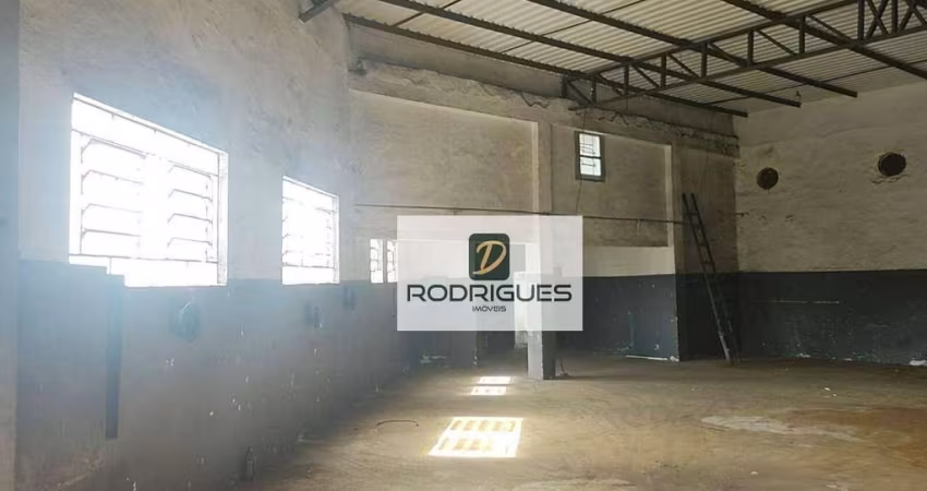 Galpão para alugar, 375 m² por R$ 10.000/mês - Jardim Ruyce - Diadema/SP