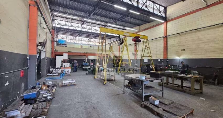 Galpão para alugar, 690 m² por r$ 13.300/mês - conceição - diadema/sp