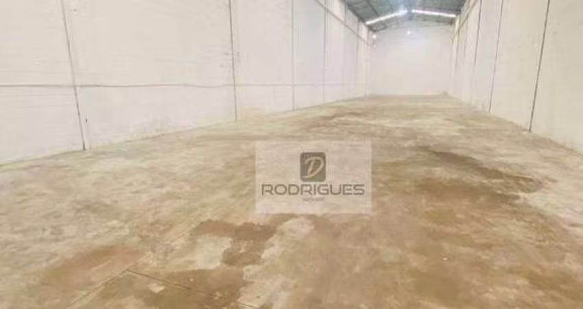 Galpão, 715 m² - venda por R$ 2.500.000 ou aluguel por R$ 24.500/mês - Vila Sacadura Cabral - Santo André/SP