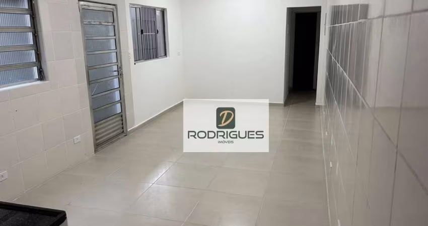 Casa com 2 dormitórios para alugar, 151 m² por R$ 1.600/mês - Vila Alice - Diadema/SP