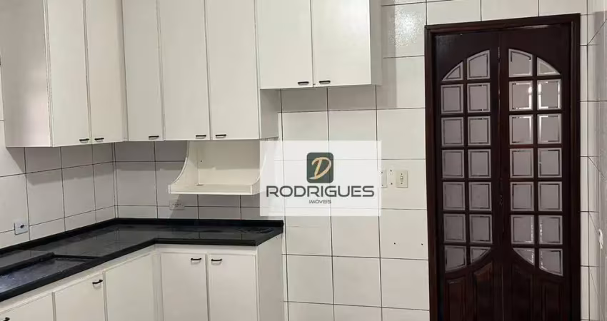 Casa com 2 dormitórios para alugar por r$ 1.890,00/mês - vila alice - diadema/sp