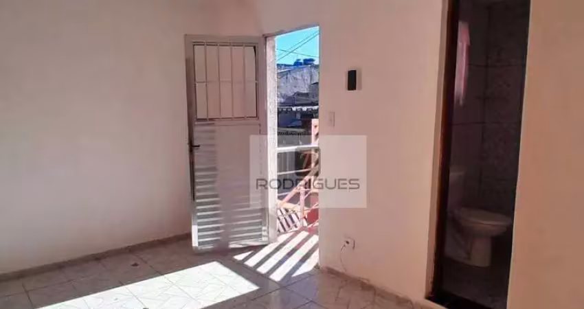 Casa com 1 dormitório para alugar, 60 m² por r$ 1.700,00/ano - taboão - diadema/sp