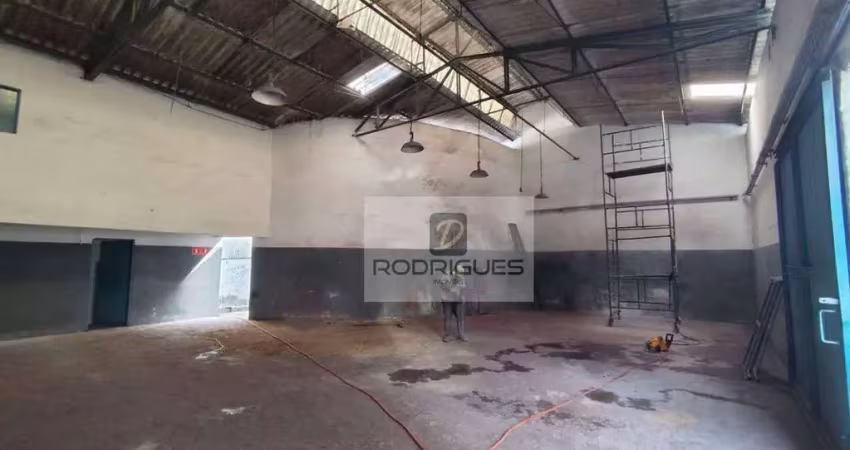 Galpão para alugar, 297 m² por r$ 5.000/mês - jardim ruyce - diadema/sp