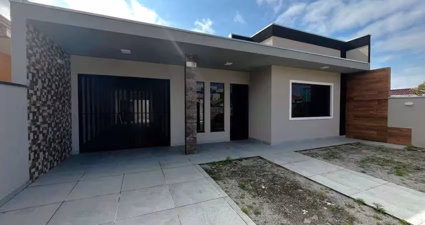 Casa a venda 3 quartos com piscina churrasqueira 130m do mar Santa Terezinha