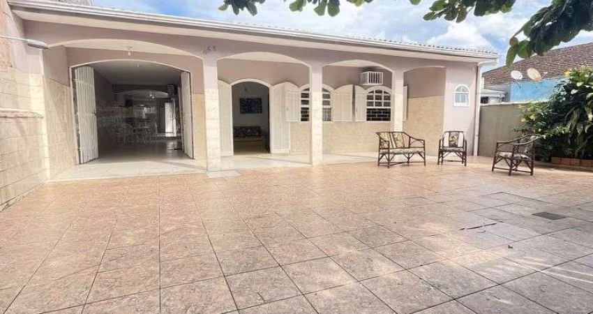 Casa 3dormitórios(1suíte) 152,00 m² área construída a venda Santa Terezinha (PR)