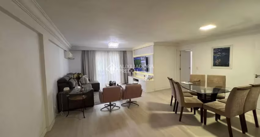 Apartamento com 4 quartos à venda na Rua 3750, 75, Centro, Balneário Camboriú
