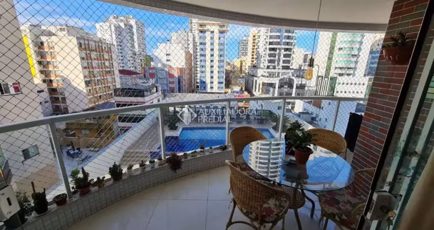 Apartamento com 3 quartos à venda na 900, 135, Centro, Balneário Camboriú