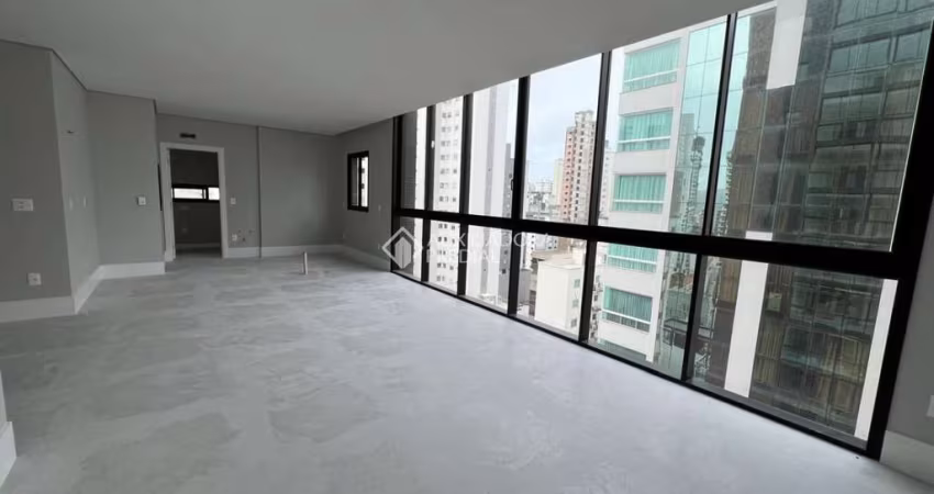 Apartamento com 4 quartos à venda na Rua 600, 250, Centro, Balneário Camboriú
