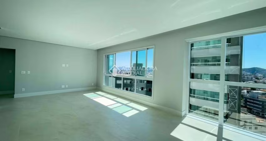 Apartamento com 4 quartos à venda na Rua 3100, 625, Centro, Balneário Camboriú