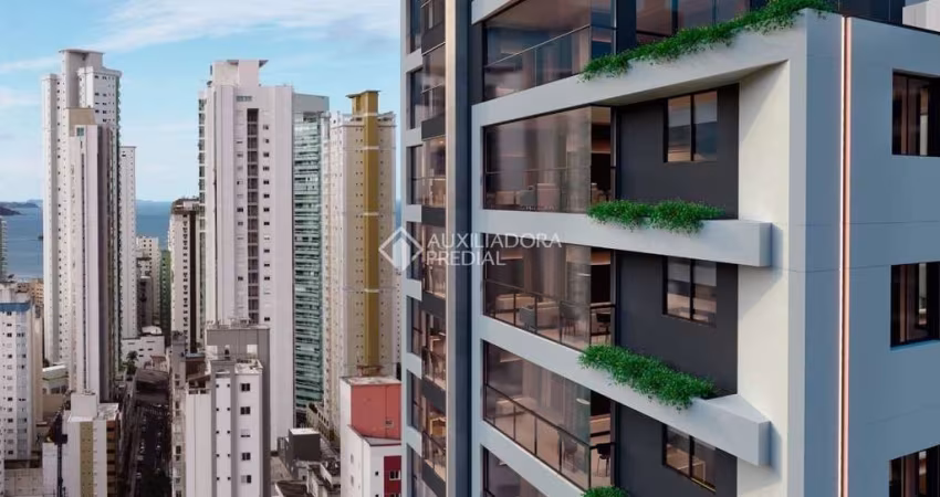 Apartamento com 3 quartos à venda na Rua 3250, 365, Centro, Balneário Camboriú