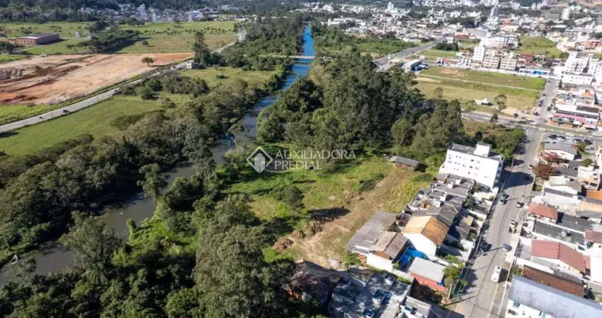 Terreno à venda na Rua Virgílio Rodrigues Pereira, 1, Centro, Camboriú