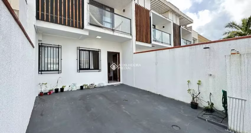 Casa com 3 quartos à venda na Rua Moscou, 164, Santa Regina, Camboriú