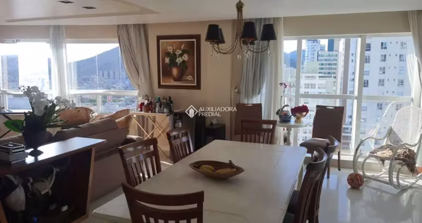 Apartamento com 4 quartos à venda na Rua 2070, 151, Centro, Balneário Camboriú