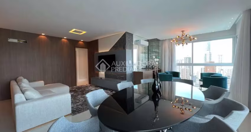 Apartamento com 3 quartos à venda na Rua 2300, 550, Centro, Balneário Camboriú