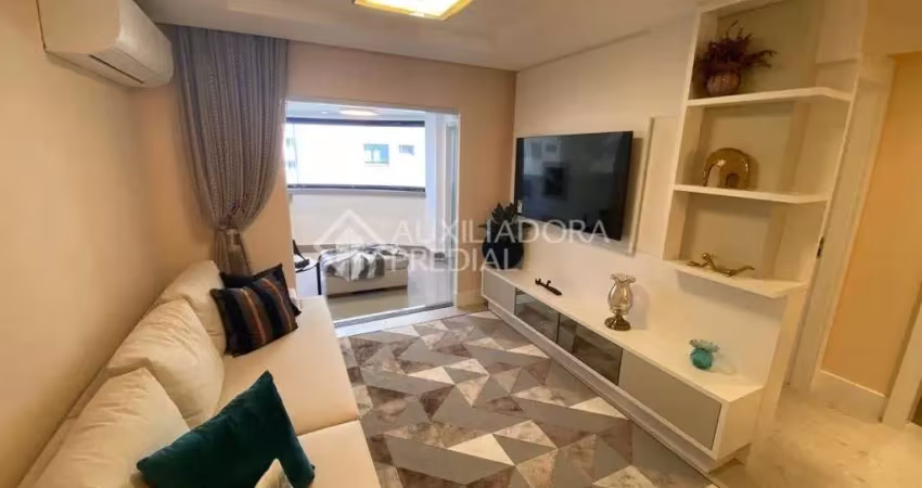 Apartamento com 3 quartos à venda na Rua 3700, 323, Centro, Balneário Camboriú