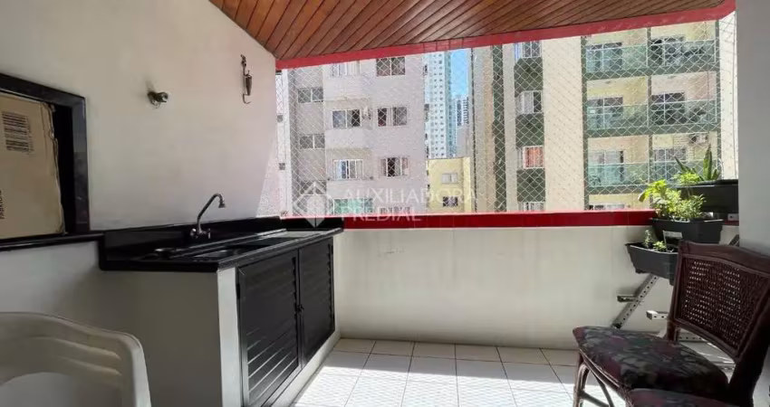Apartamento com 3 quartos à venda na Rua 3700, 281, Centro, Balneário Camboriú