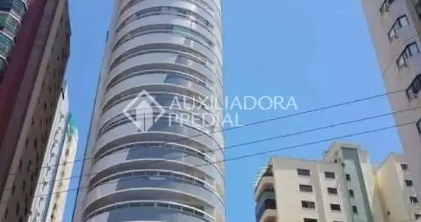 Apartamento com 4 quartos à venda na Rua 3850, 4150, Centro, Balneário Camboriú