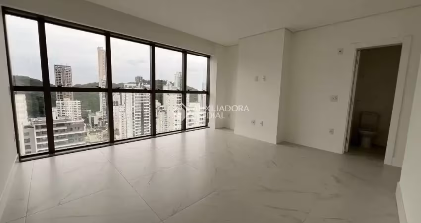 Cobertura com 5 quartos à venda na Rua Protásio Boaventura Caetano, 157, Pioneiros, Balneário Camboriú