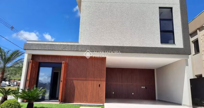 Casa em condomínio fechado com 4 quartos à venda na Rua José Francisco Bernardes, 3300, Areias, Camboriú